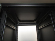 Load image into Gallery viewer, Classic 42U 600x800mm - Threaded Profiles
